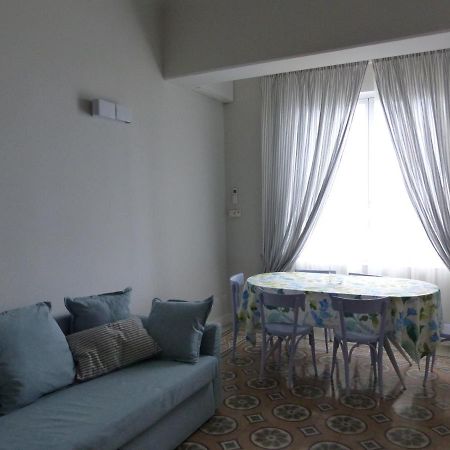 Maresuite Albissola Marina Bagian luar foto