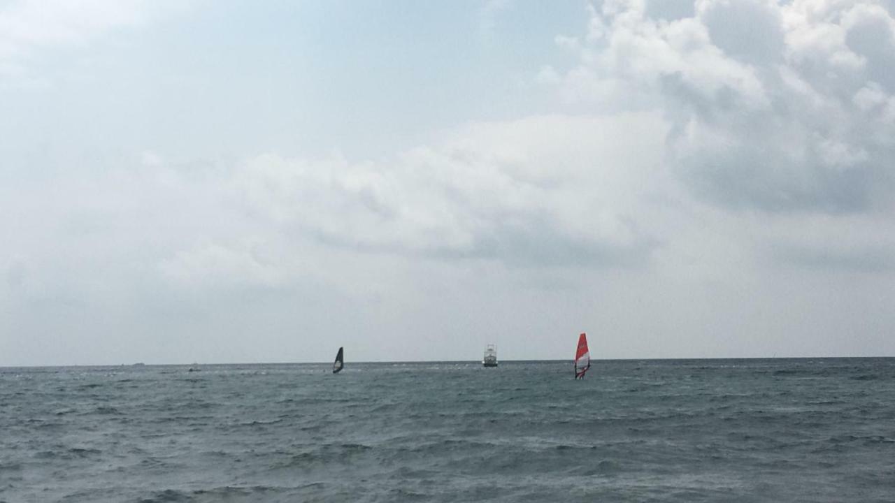 Maresuite Albissola Marina Bagian luar foto